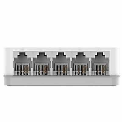 سوئیچ 5پورت دی لینک مدل DES-1005C